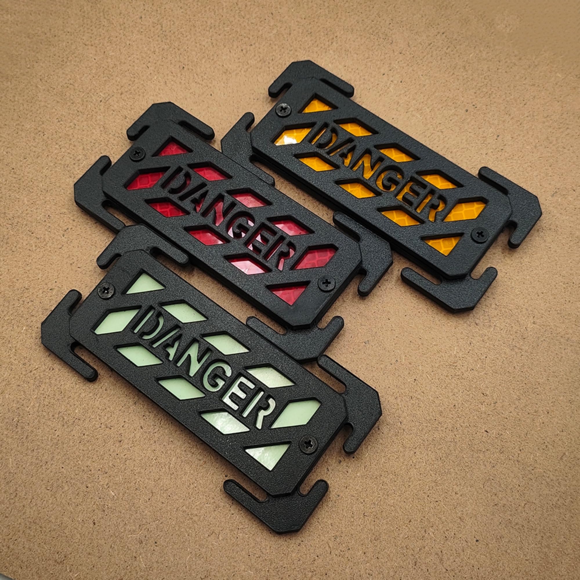 Danger Reflective Warning Safety Patch, ABS Plastic, Glow-in-the-Dark, 4.13 x 1.97 Inch, EDC Bag Buckle Accessory - Image 5