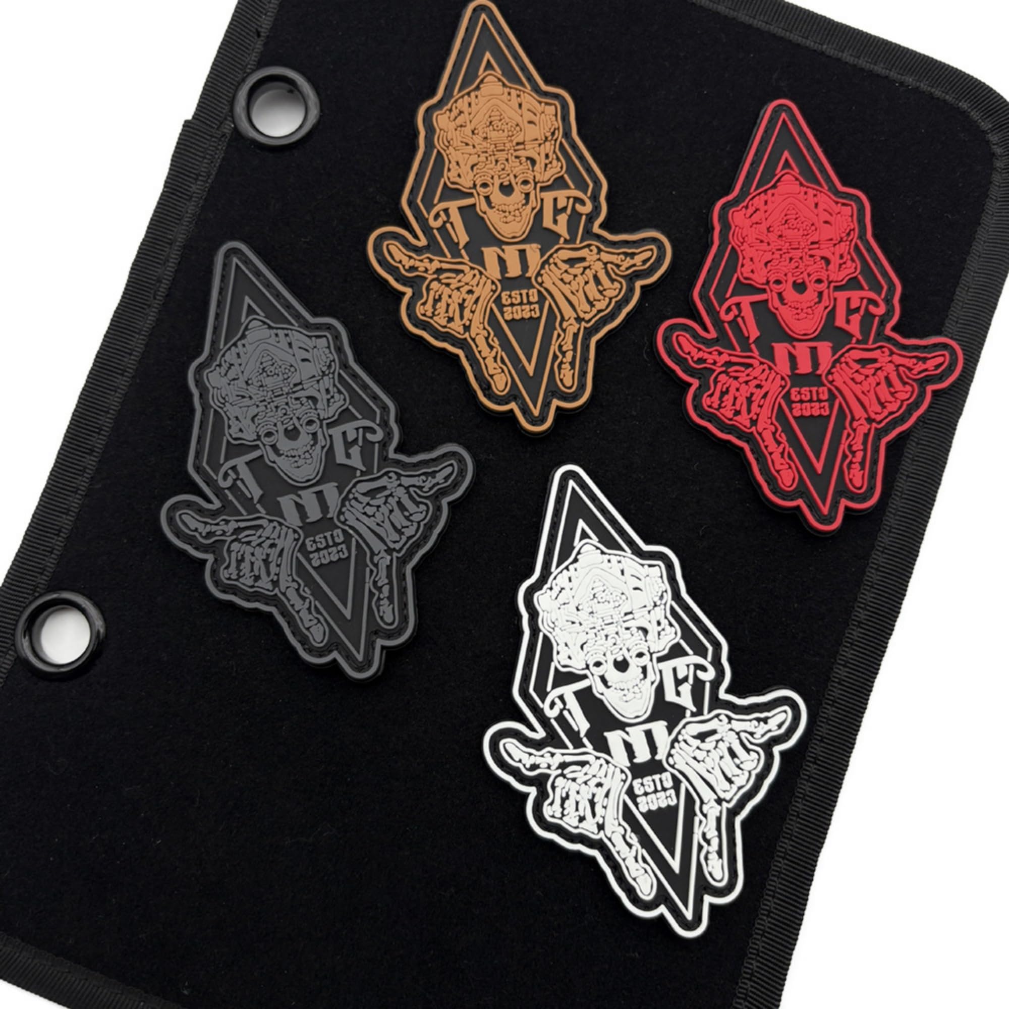 Frontline Observation Team Outfits PVC Patches, Glow in Dark, Tactical Night Vision Goggles Skull Game Badges, Finger Morale Armbands Badges, 2.76 x 3.94 Inch - Image 3